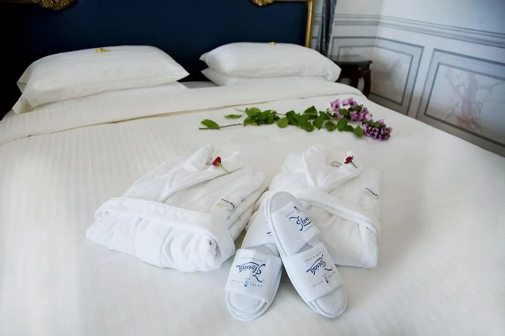 ****  Hotel Villa Florida & Suite Apartments Gardone Riviera Italy