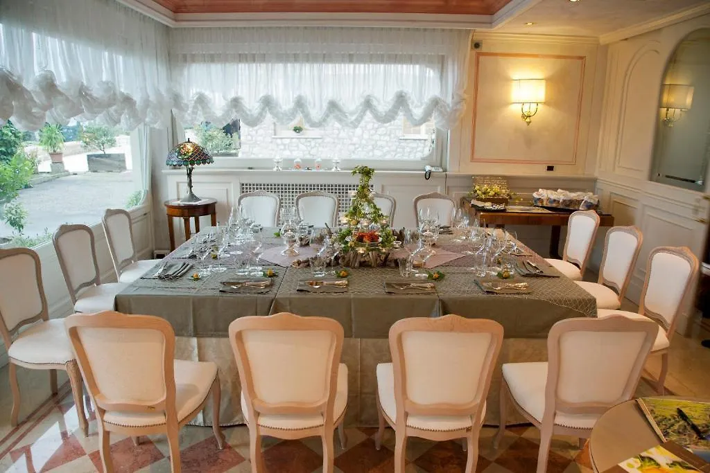 Hotel Villa Florida & Suite Apartments Gardone Riviera