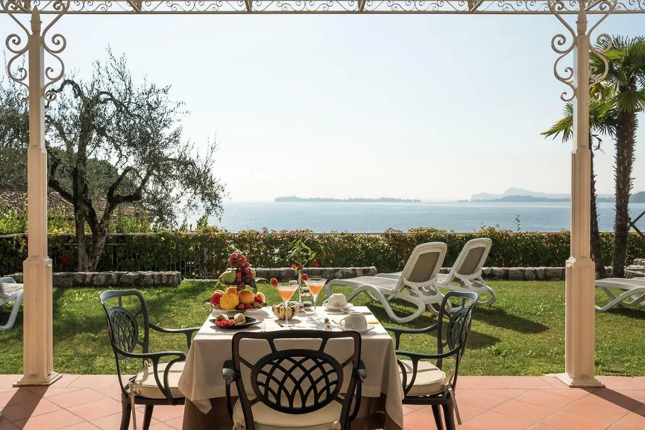 Hotel Villa Florida & Suite Apartments Gardone Riviera İtalya