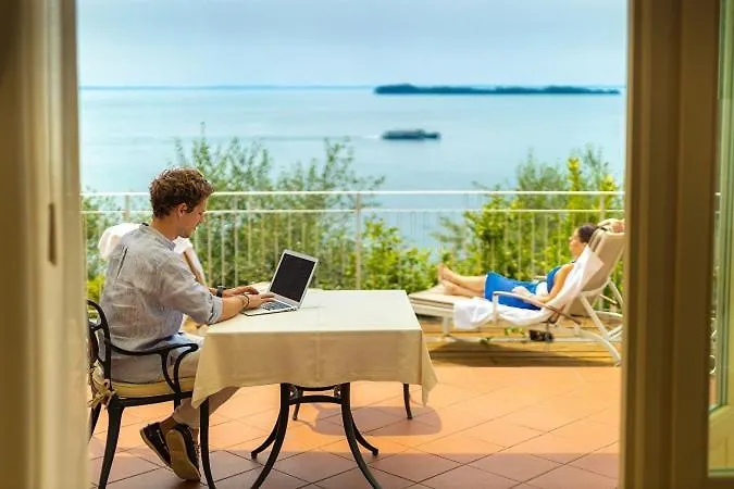 Hotel Villa Florida Suites&Suite Apartments Gardone Riviera