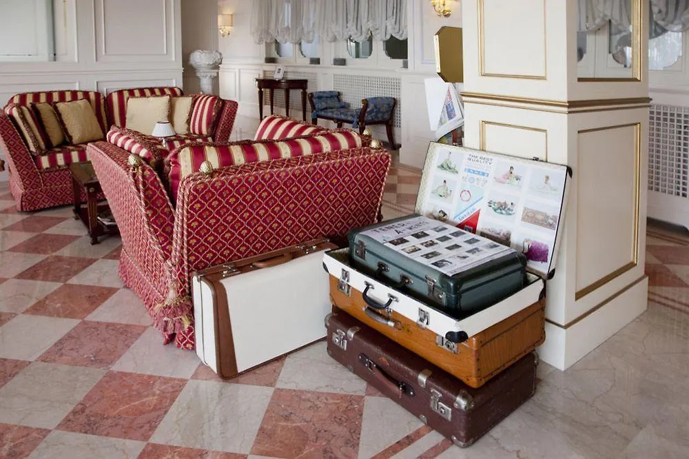 Hotel Villa Florida & Suite Apartments Gardone Riviera