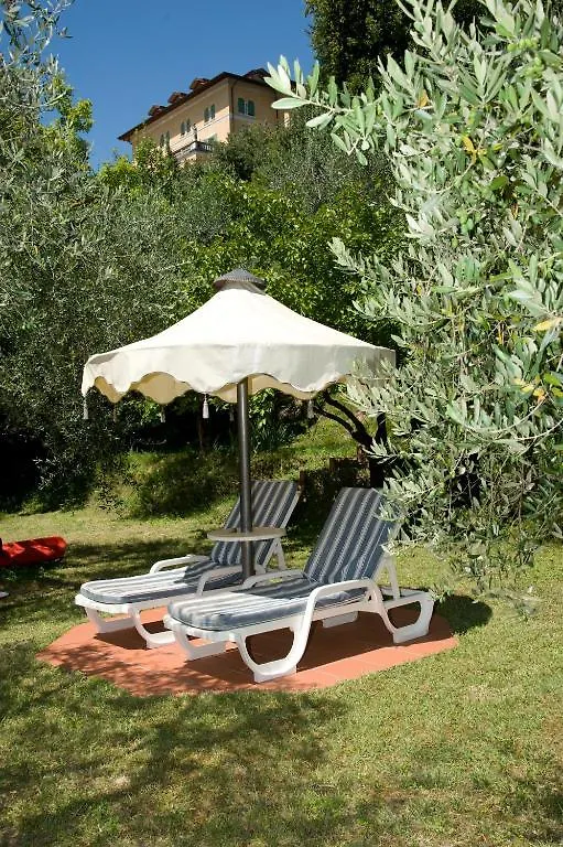 Hotel Villa Florida & Suite Apartments Gardone Riviera 4*,