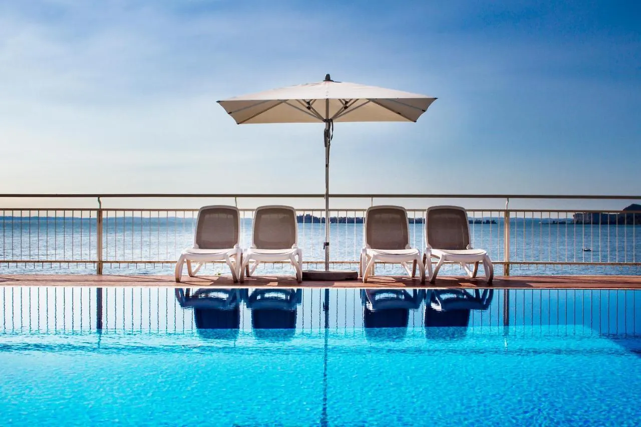 ****  Hotel Villa Florida Suites&Suite Apartments Gardone Riviera Italia